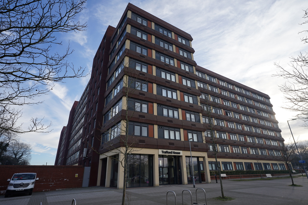 trafford-house-02